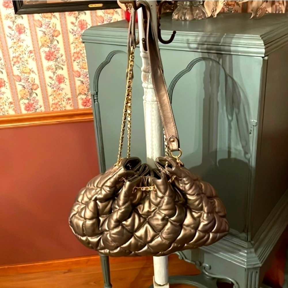 Elegant Metallic Shoulder Bag